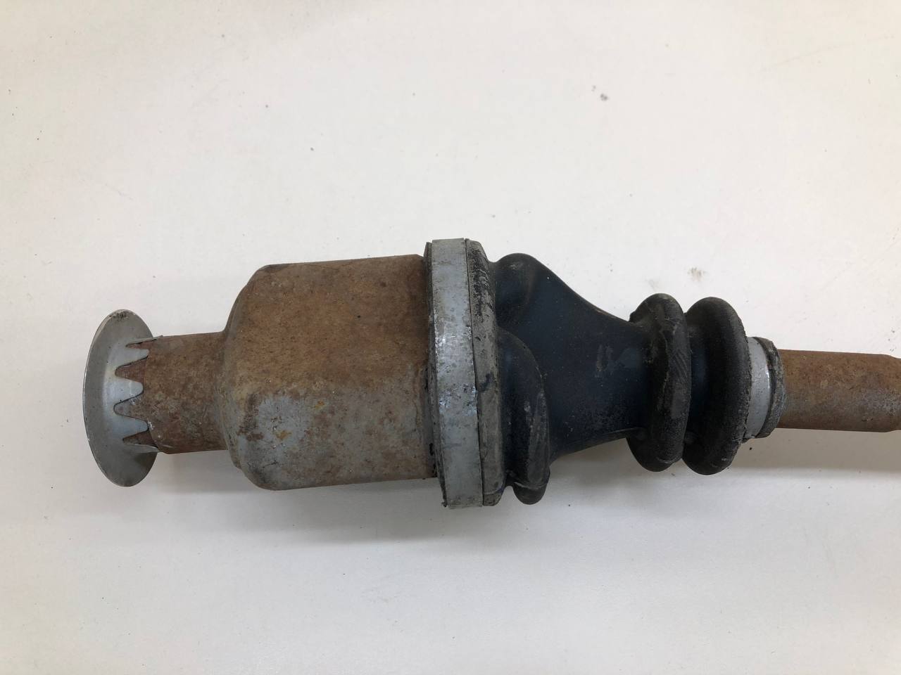 Полуось передняя правая Nissan Almera 3 (G11, G15) 2012> Полуось передняя правая Nissan Almera 3 (G11, G15) 2012>