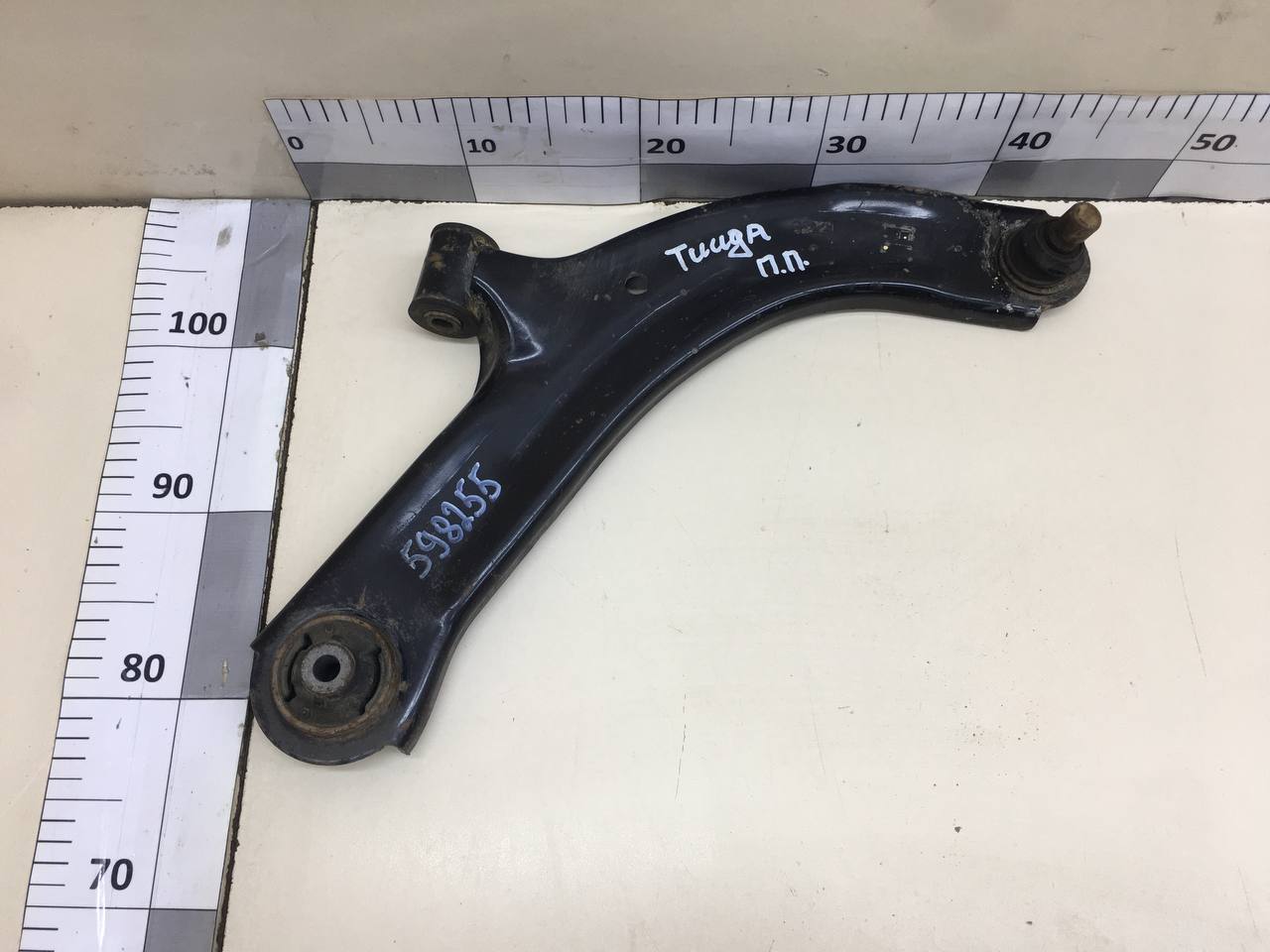 Рычаг передний правый Nissan Tiida (C11) 2007-2014