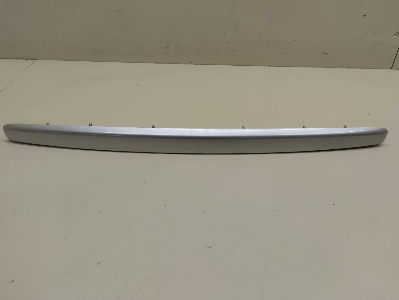 Накладка крышки багажника Ford Focus 2 (DA) 2005-2008 Накладка крышки багажника Ford Focus 2 (DA) 2005-2008
