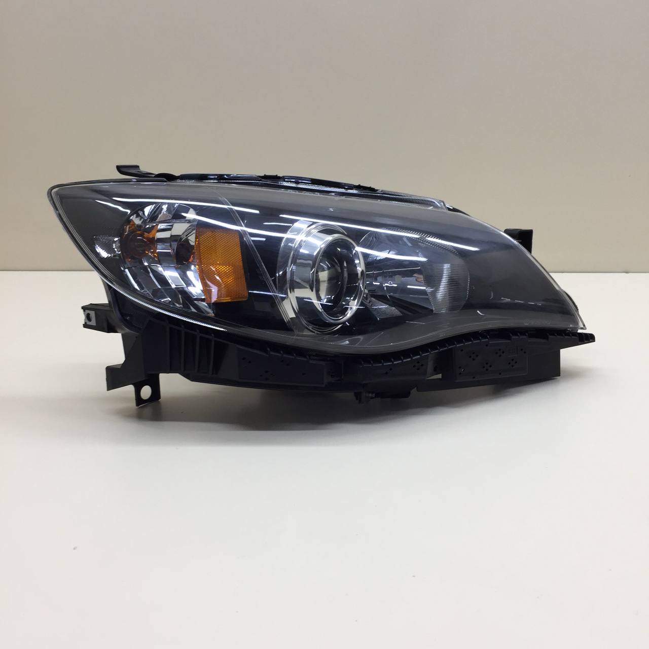 Фара правая Subaru Impreza (G12) 2007-2012