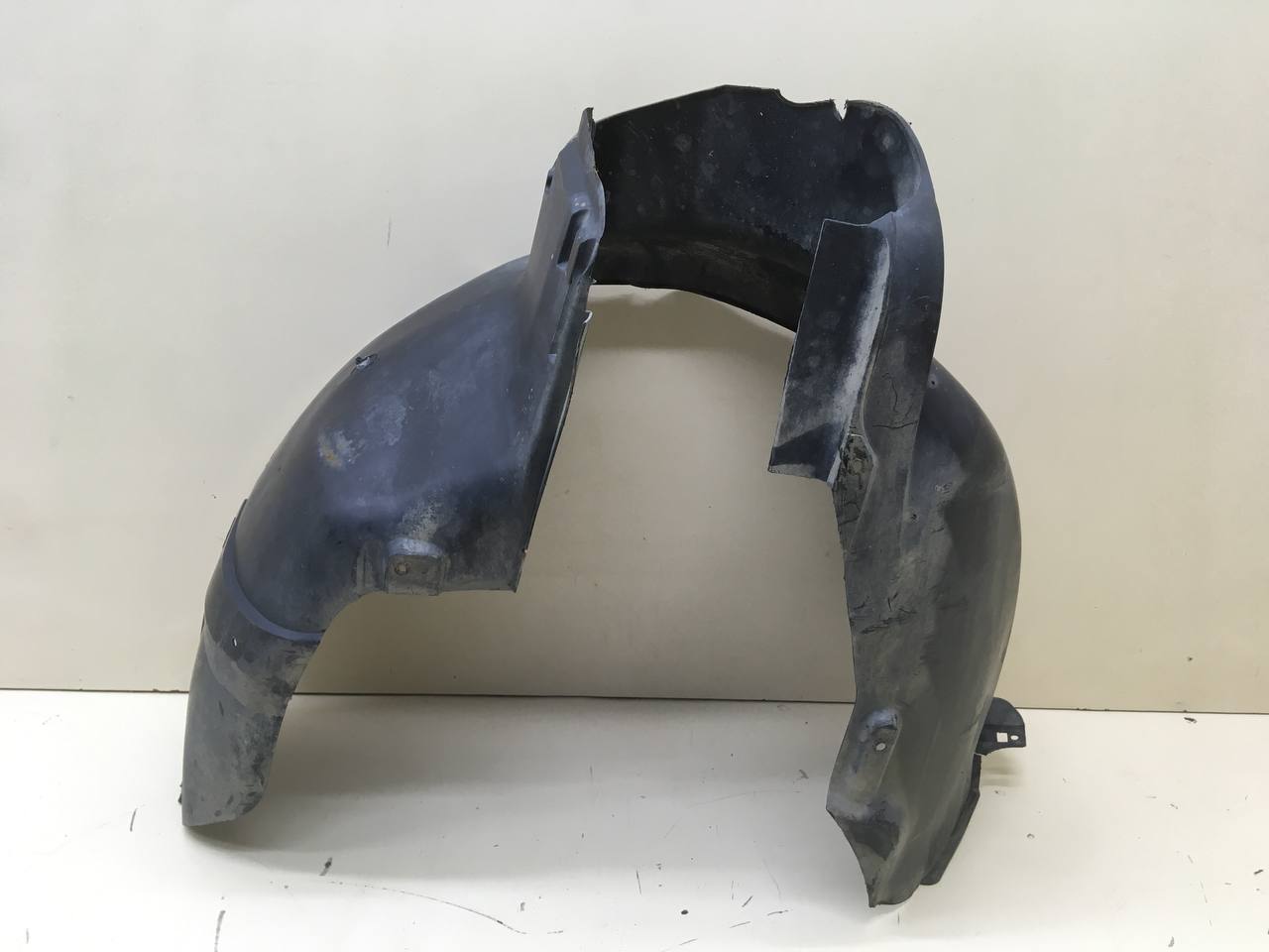 Локер передний правый Fiat Albea 2002-2012