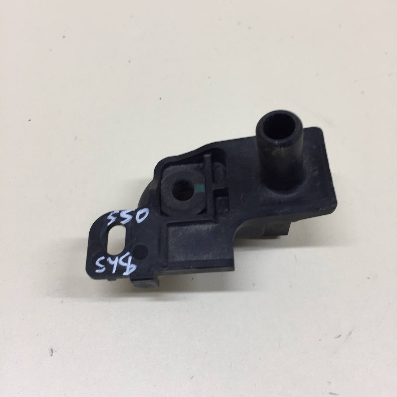 Кронштейн радиатора Jaguar XE (760) 2014-2021