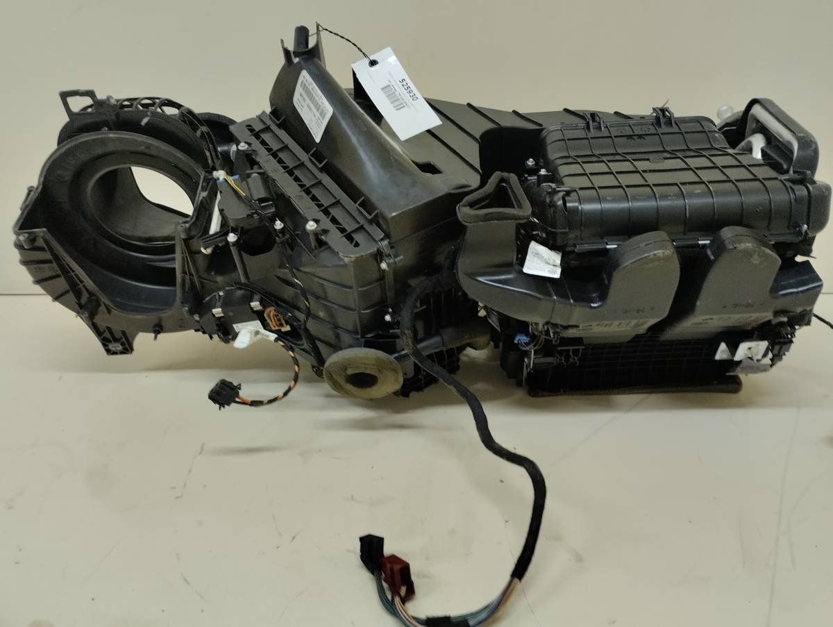 Корпус отопителя Audi Q7 (4L) 2005-2015