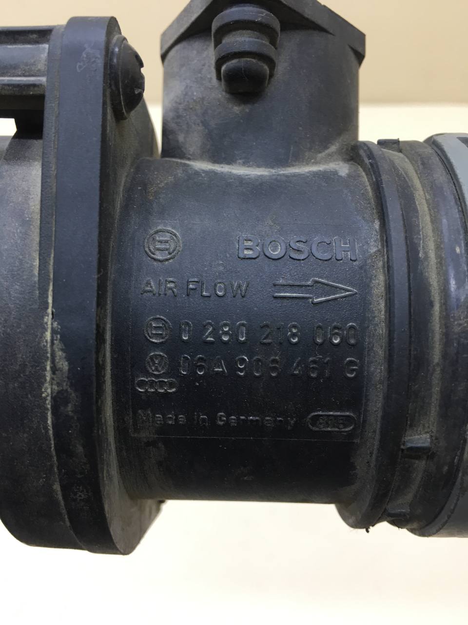 Патрубок воздушного фильтра Volkswagen Touareg (7L) 2002-2010