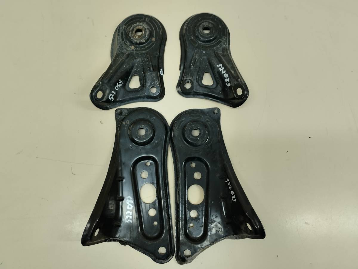 Кронштейн передней балки Toyota Camry (V40) 2006-2011 Кронштейн передней балки Toyota Camry (V40) 2006-2011