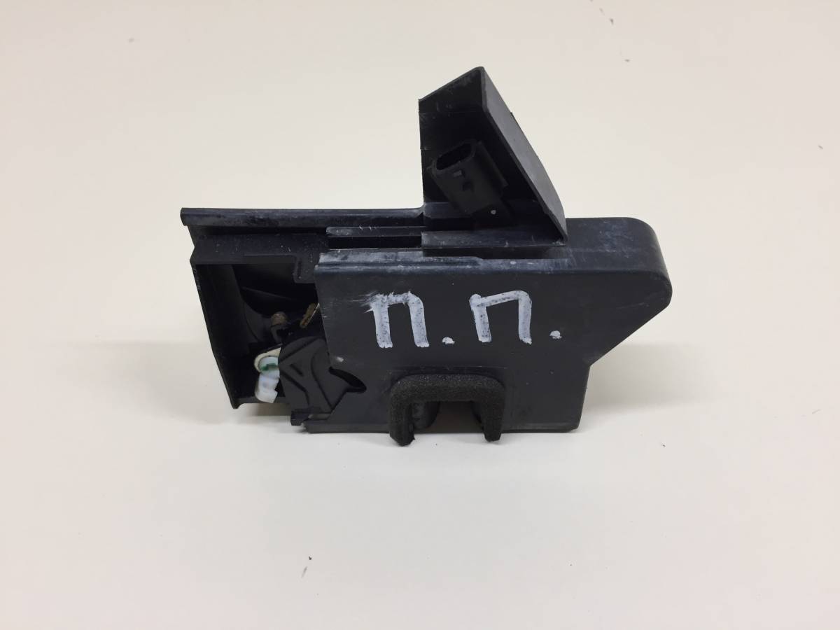 Замок двери передней правой Renault Logan (2) 2014>