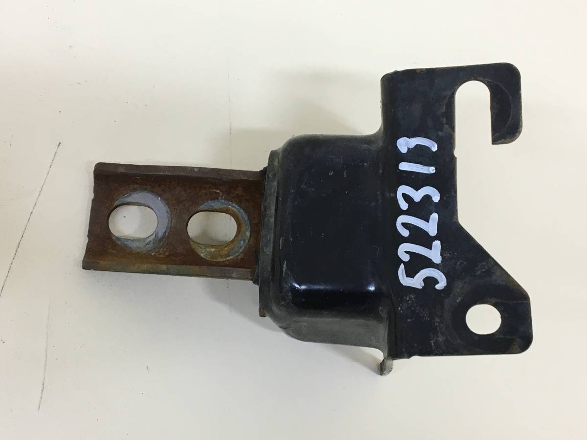 Опора двигателя левая Lada Vesta 2015>