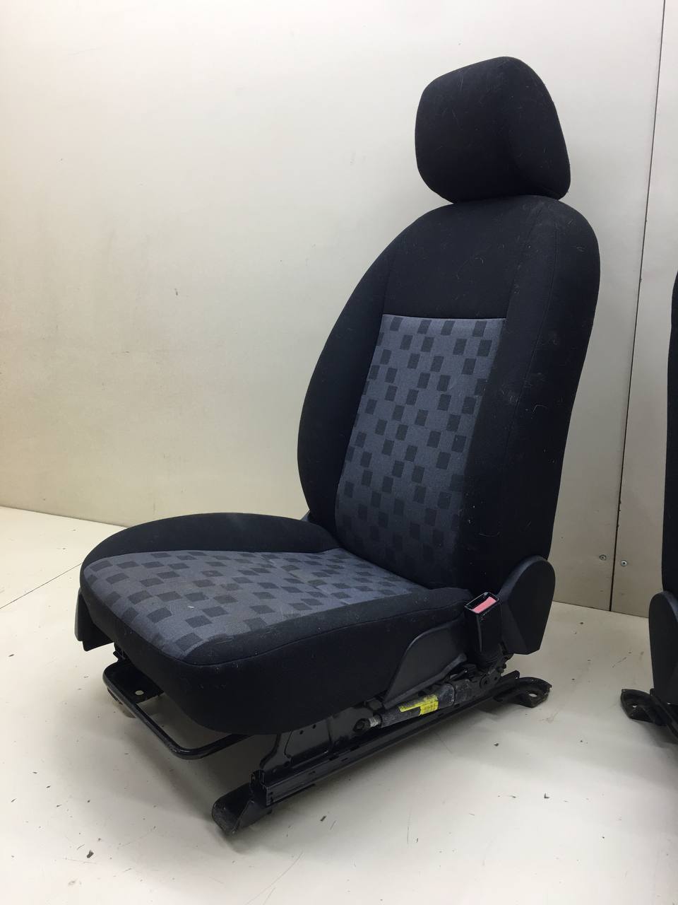 Сиденье (комплект) Ford Focus 2 (DB) 2008-2011 Сиденье (комплект) Ford Focus 2 (DB) 2008-2011