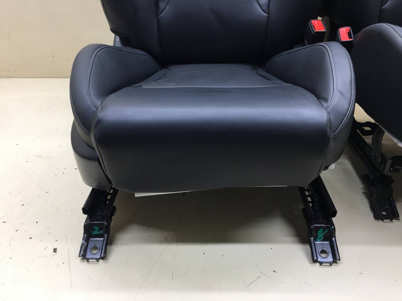 Сиденье (комплект) Changan UNI-K 2020>