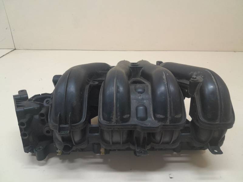 Коллектор впускной Ford Focus 2 (DB) 2008-2011 Коллектор впускной Ford Focus 2 (DB) 2008-2011