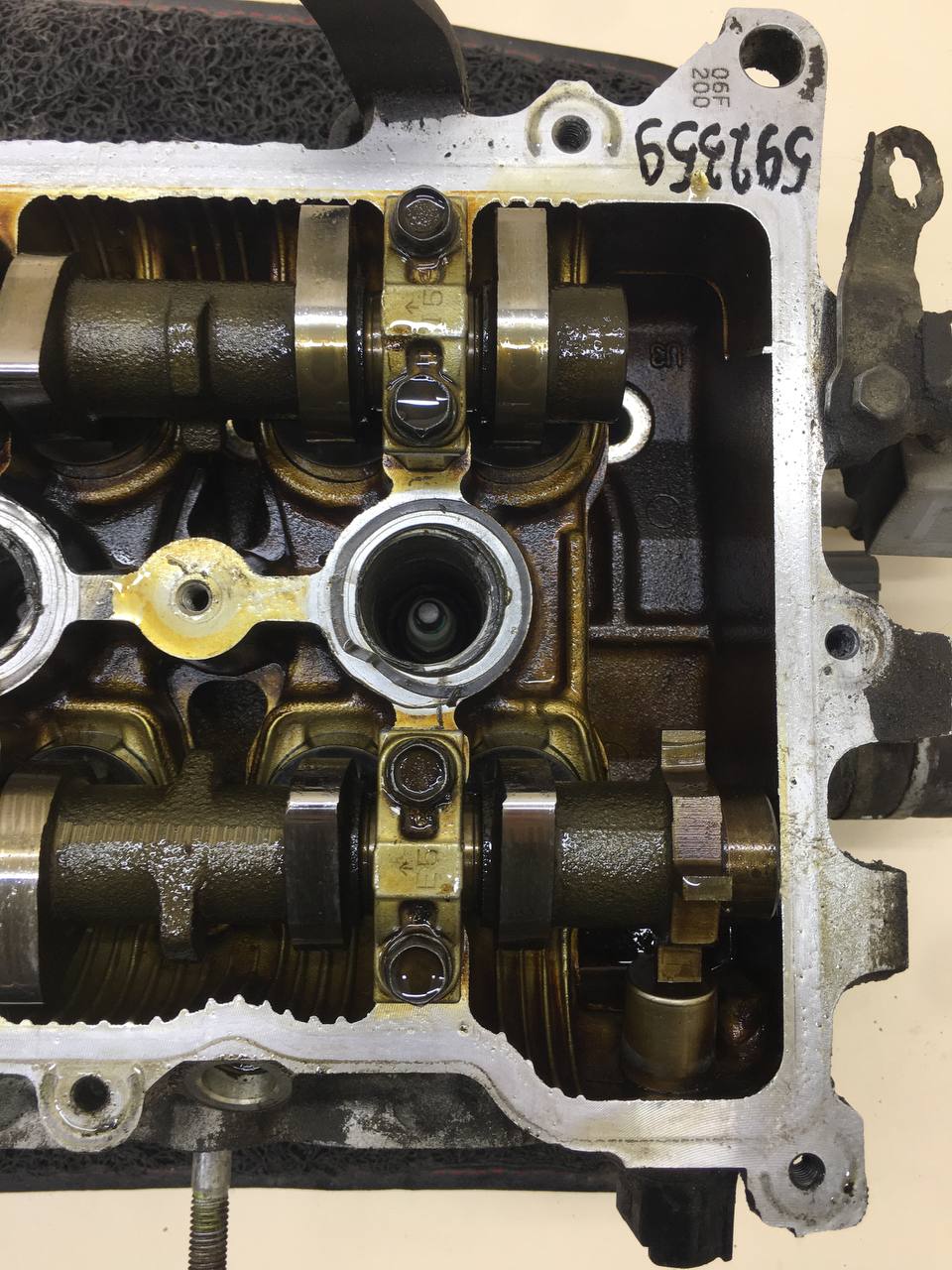 Головка блока цилиндров Toyota Corolla E120 2001-2007 Головка блока цилиндров Toyota Corolla E120 2001-2007