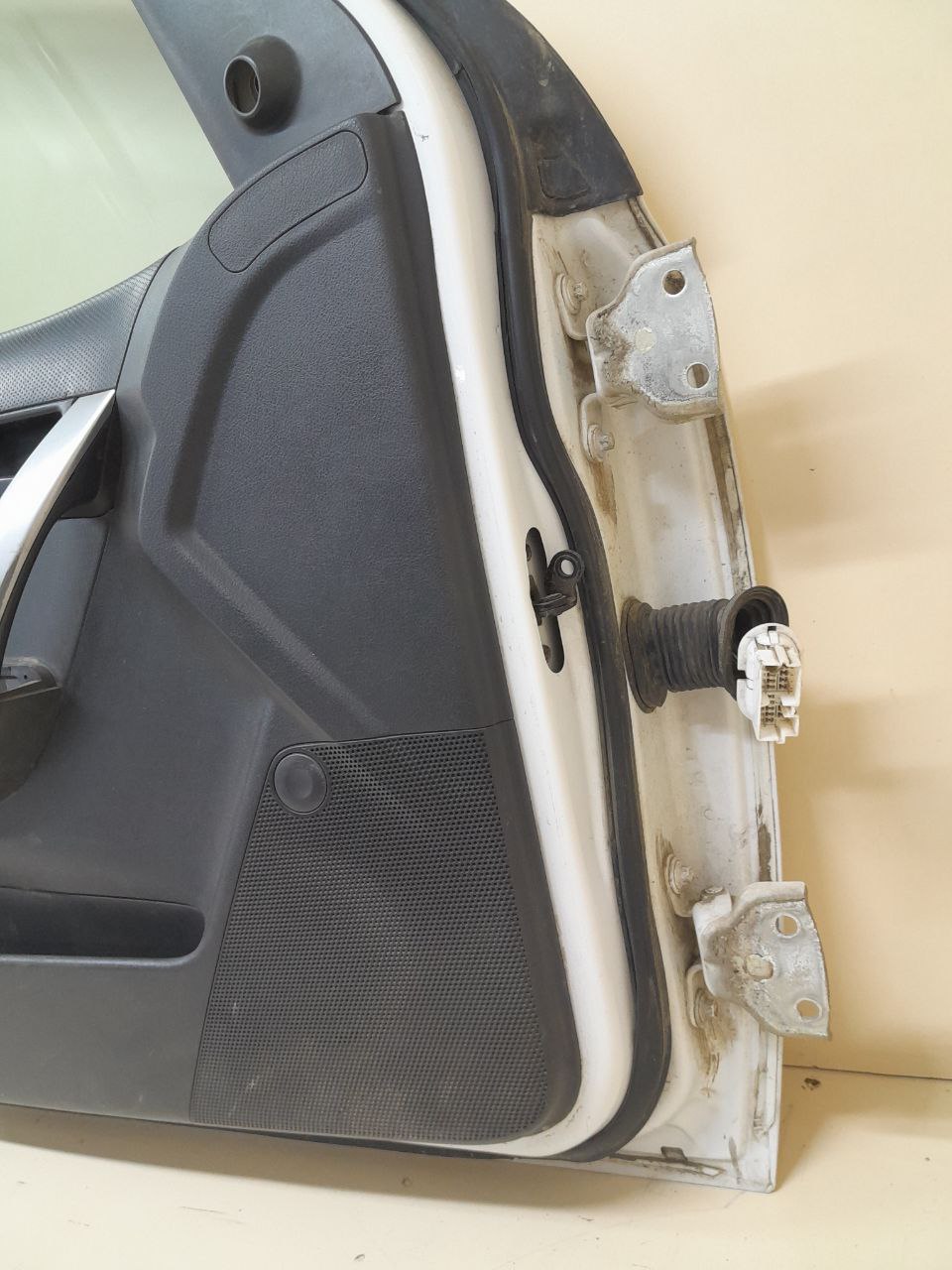 Дверь передняя левая Chevrolet Aveo T250 2005-2011