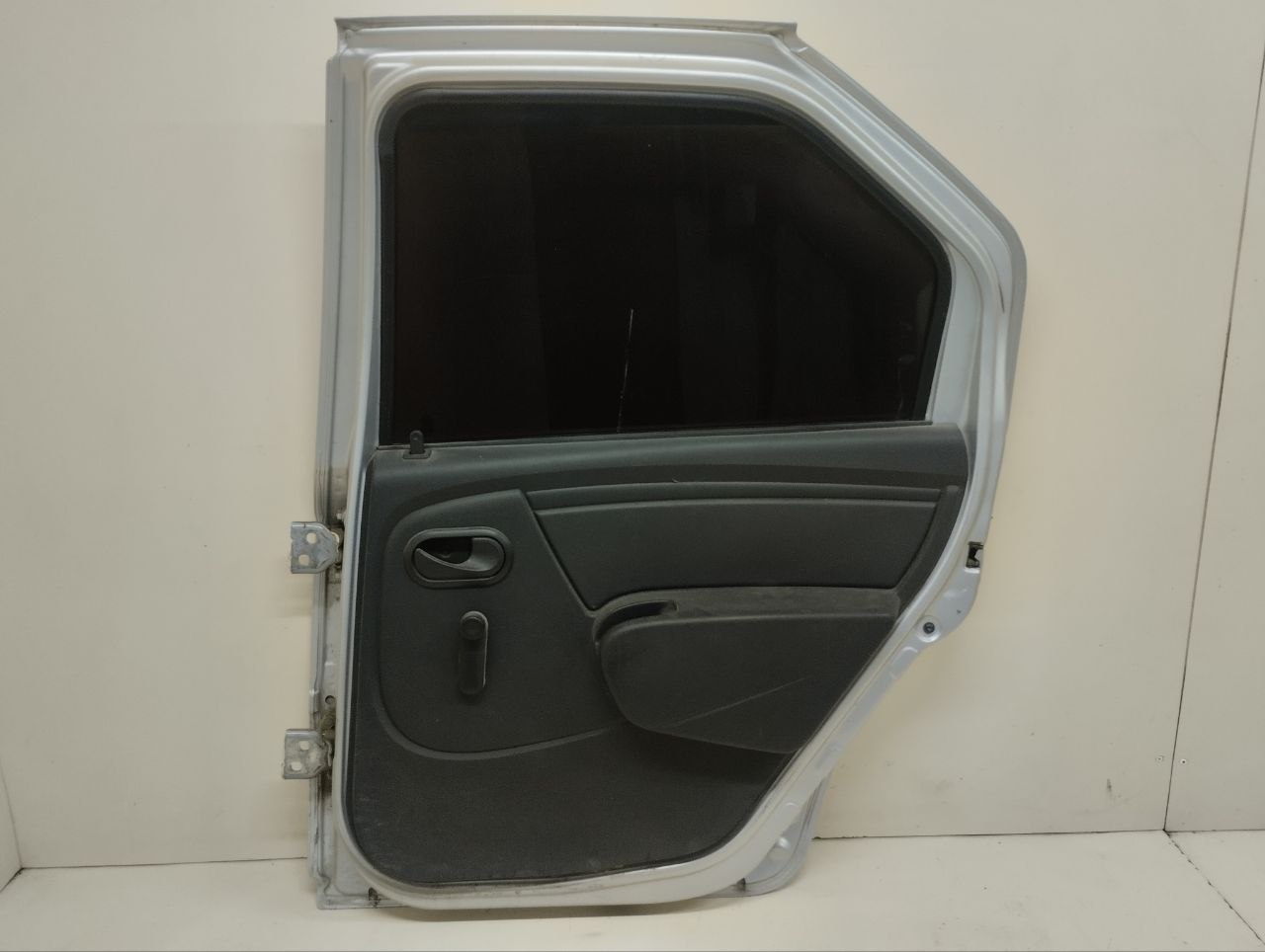 Дверь задняя правая Renault Logan (1) 2005-2014 Дверь задняя правая Renault Logan (1) 2005-2014