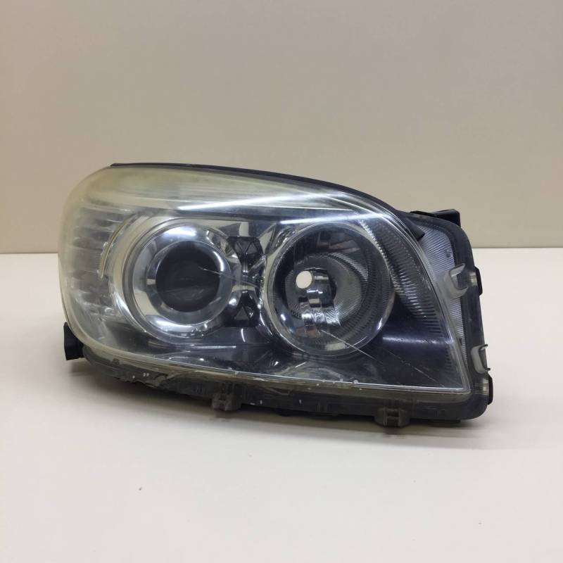 Фара правая Toyota Rav 4 (A30) 2006-2013