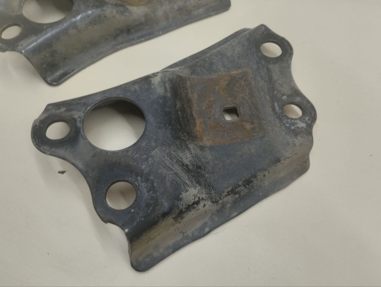 Кронштейн передней балки Toyota Rav 4 (A30) 2006-2013 Кронштейн передней балки Toyota Rav 4 (A30) 2006-2013