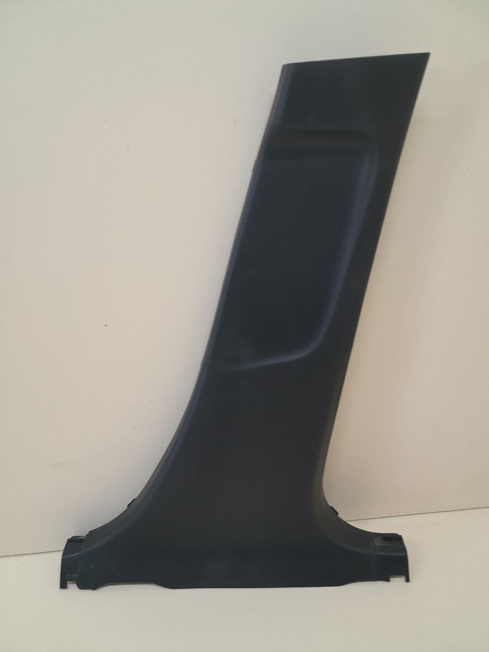 Обшивка стойки Mazda Mazda 3 (BM) 2013-2016
