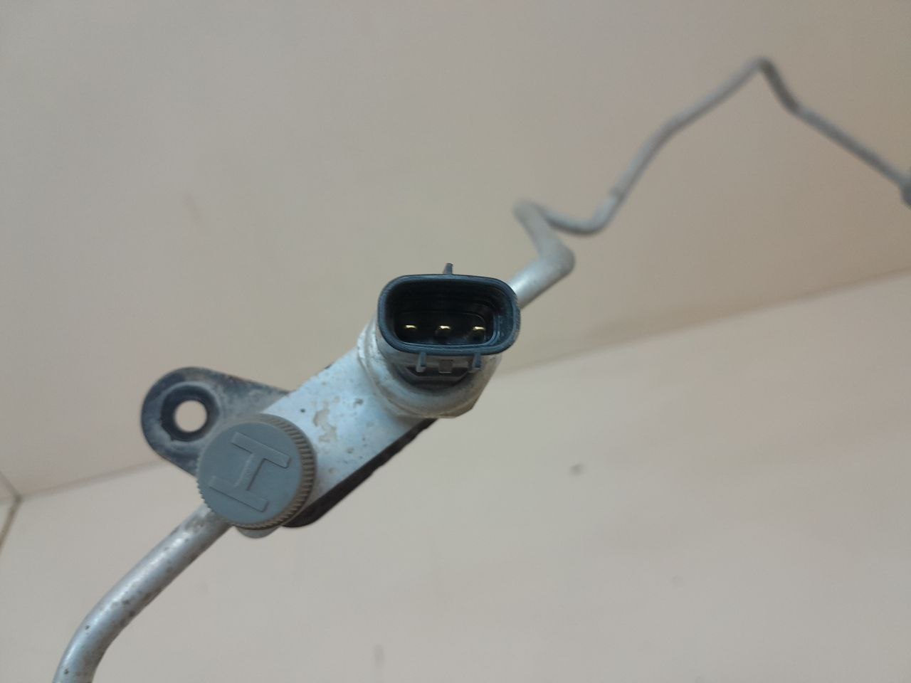 Трубка кондиционера Toyota Auris (E150) 2006-2012 Трубка кондиционера Toyota Auris (E150) 2006-2012