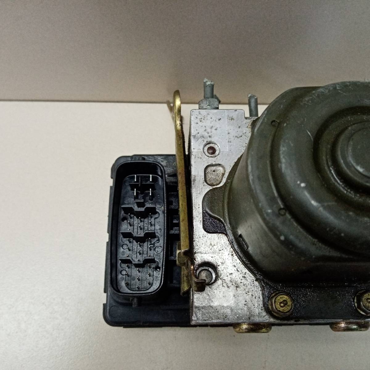 Блок ABS (насос) Toyota Funcargo (XP20) 1999-2005 Блок ABS (насос) Toyota Funcargo (XP20) 1999-2005