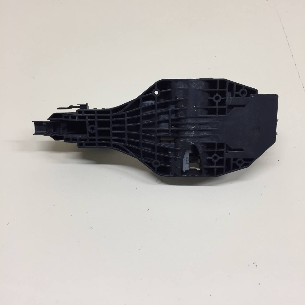 Ручка двери передней наружная левая Jaguar XE (760) 2014-2021 Ручка двери передней наружная левая Jaguar XE (760) 2014-2021