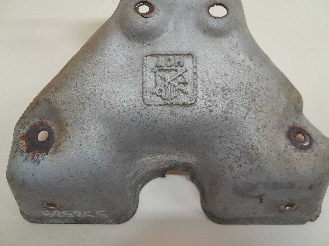 Экран тепловой Nissan Almera Classic (B10) 2006-2013 Экран тепловой Nissan Almera Classic (B10) 2006-2013