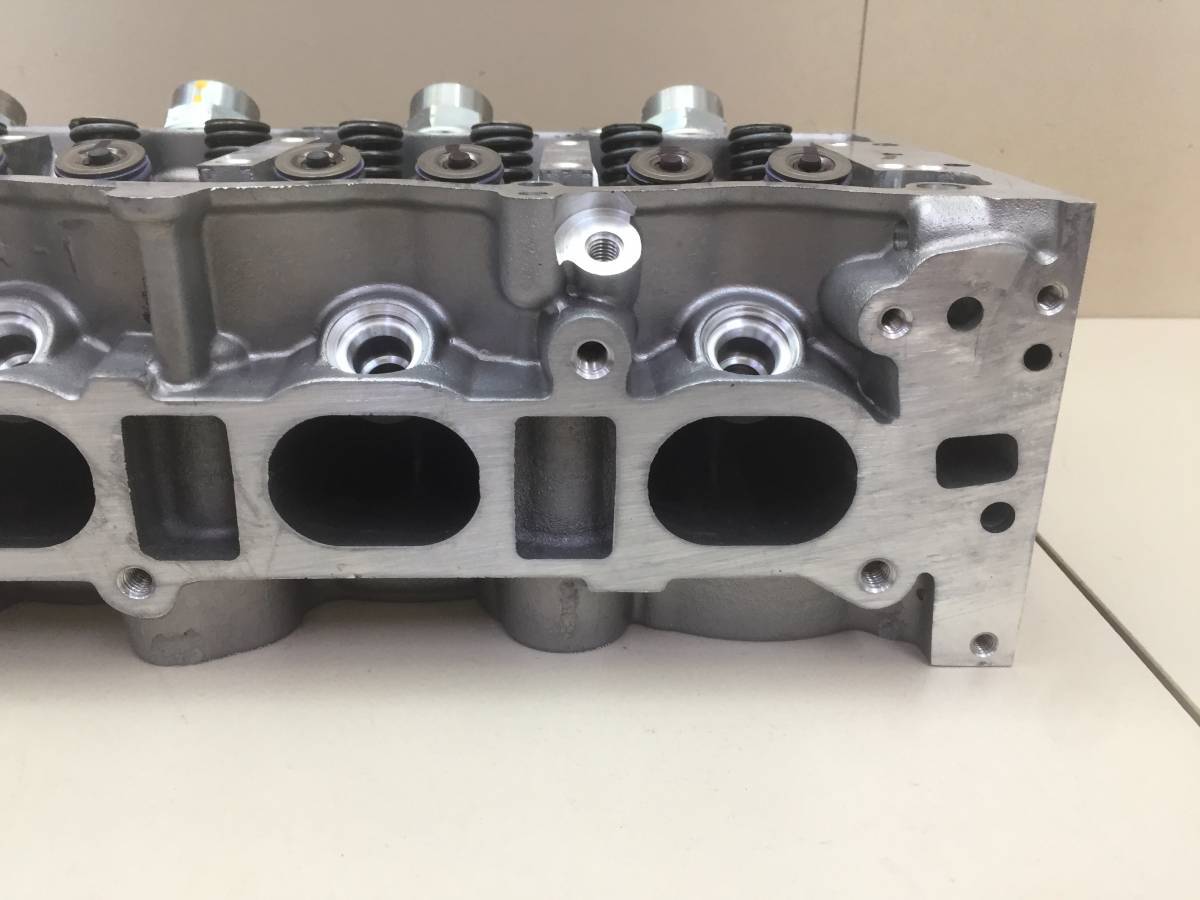 Головка блока цилиндров Honda Civic 4D 2006-2012