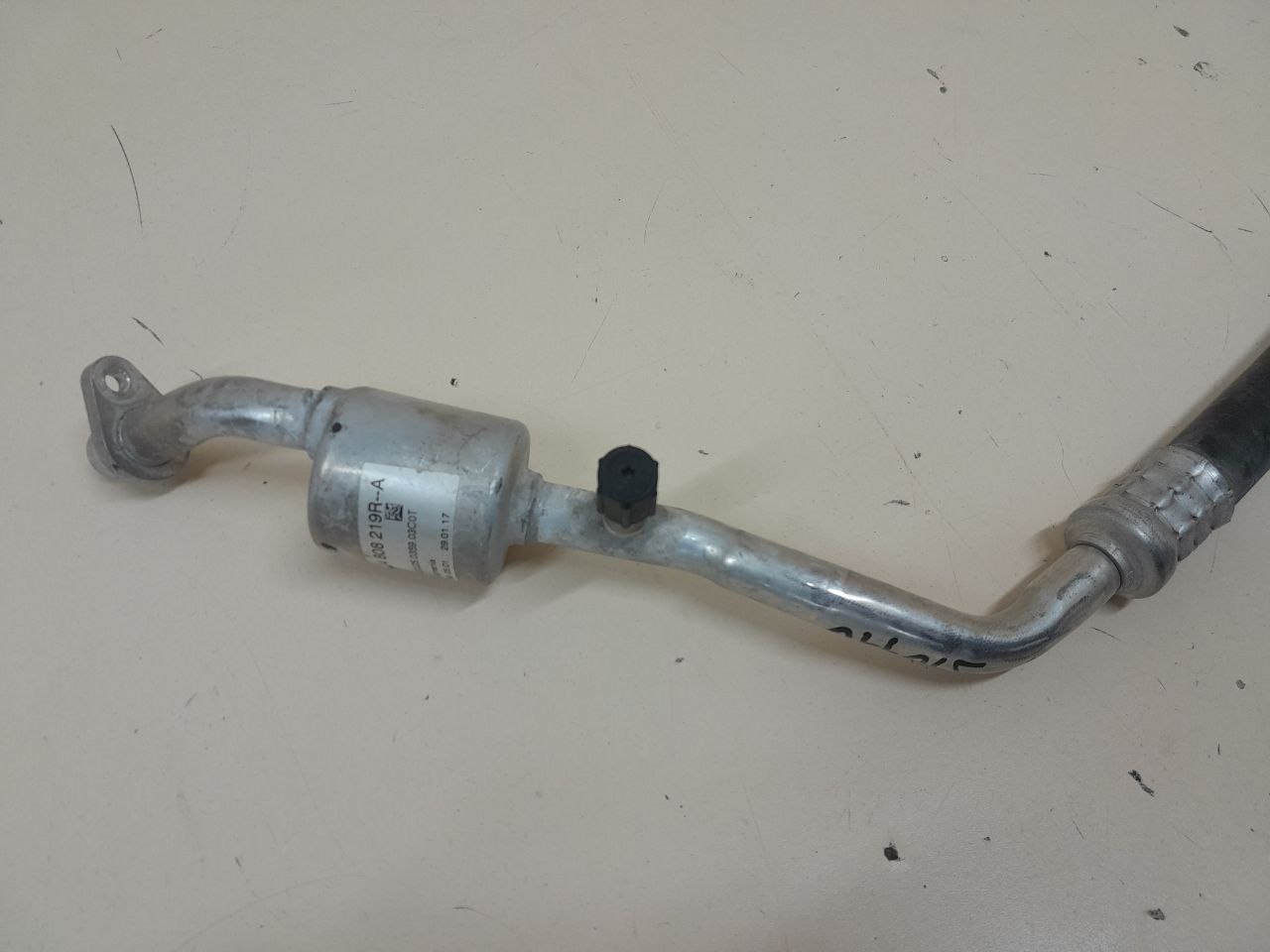 Трубка кондиционера Renault Duster (HSA, HSM) 2012> Трубка кондиционера Renault Duster (HSA, HSM) 2012>