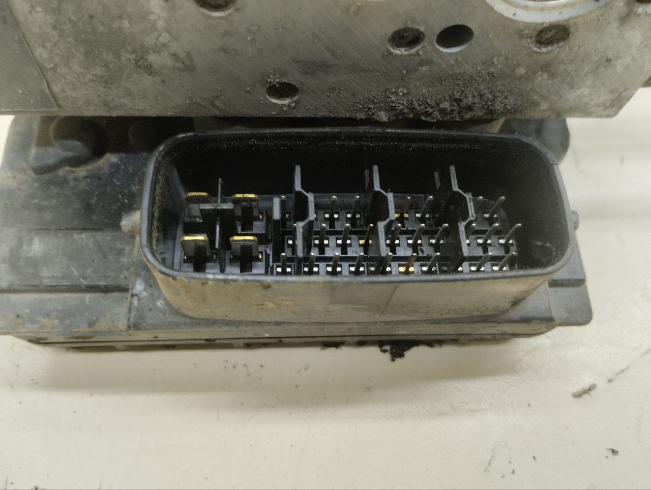 Блок ABS (насос) Mazda Mazda 6 (GG) 2002-2007 Блок ABS (насос) Mazda Mazda 6 (GG) 2002-2007