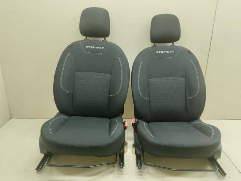 Сиденье (комплект) Renault Sandero Stepway (5S) 2014-2022