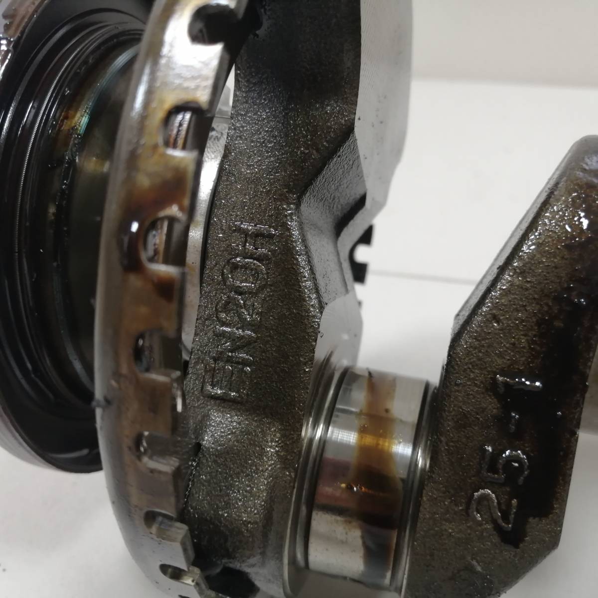 Коленвал Nissan Qashqai (J10) 2006-2013 Коленвал Nissan Qashqai (J10) 2006-2013
