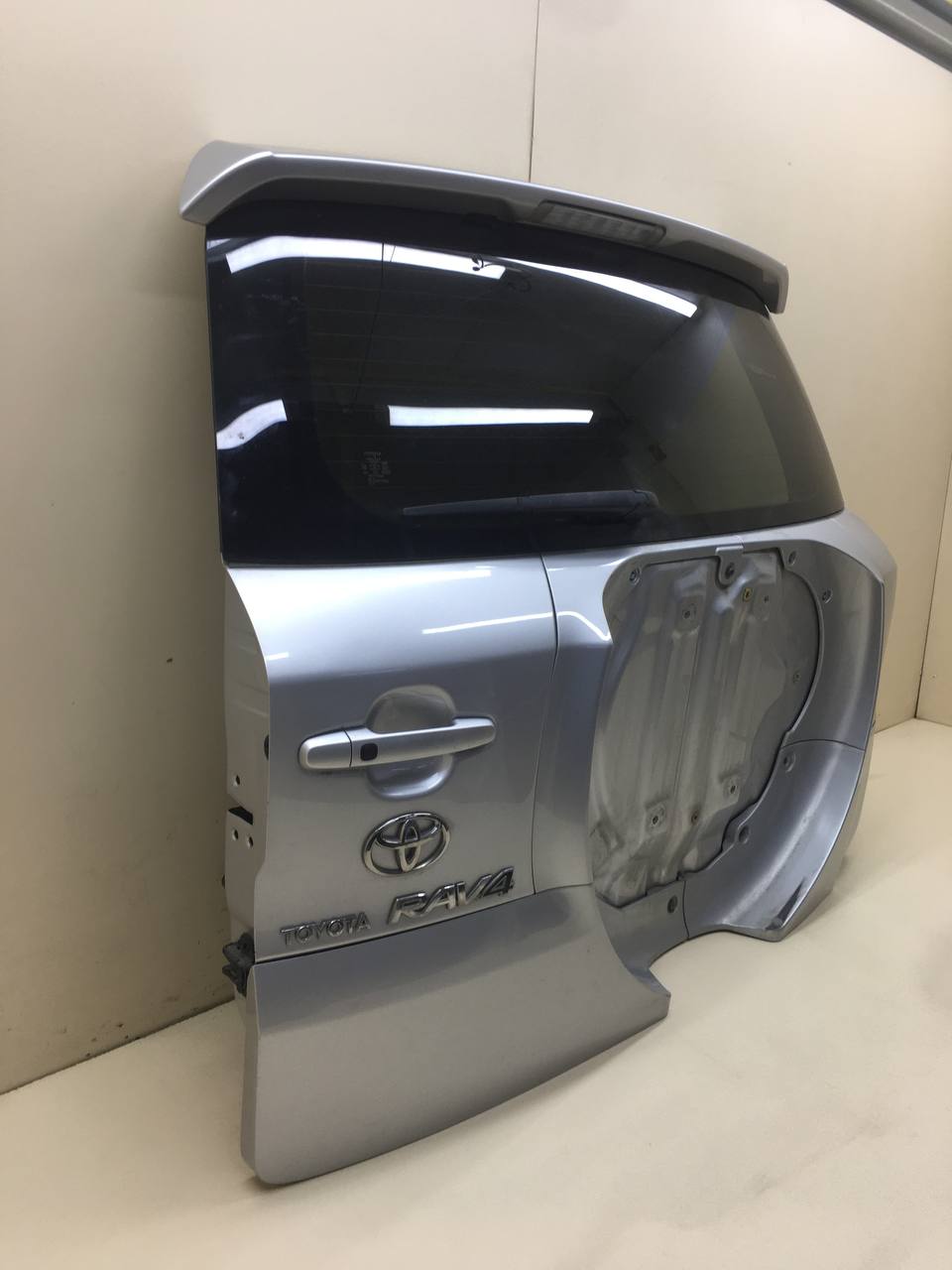 Дверь багажника со стеклом Toyota Rav 4 (A30) 2006-2013