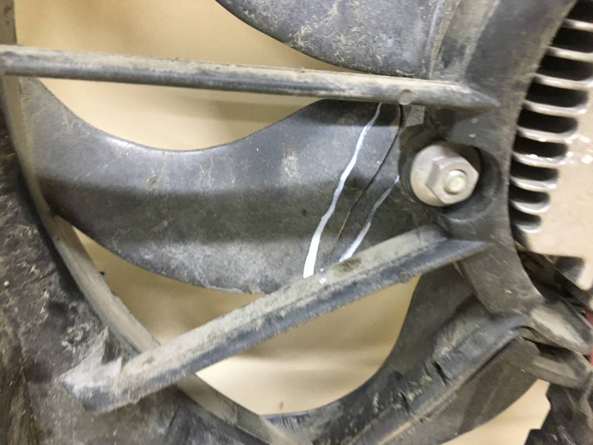 Диффузор вентилятора Volkswagen Jetta (A6) 2010-2019