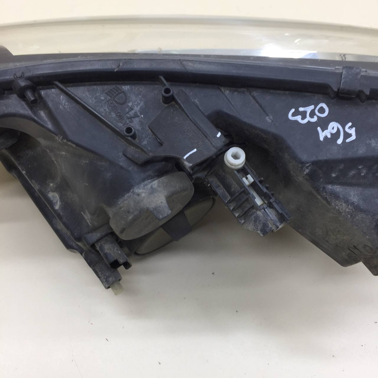 Фара правая Renault Sandero Stepway (5S) 2014-2022 Фара правая Renault Sandero Stepway (5S) 2014-2022