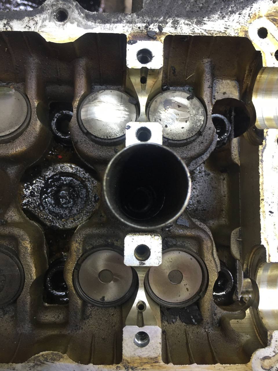 Головка блока цилиндров Nissan Almera (N16) 2000-2006
