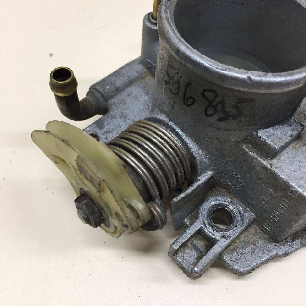 Заслонка дроссельная механическая Lada Priora 2007-2018