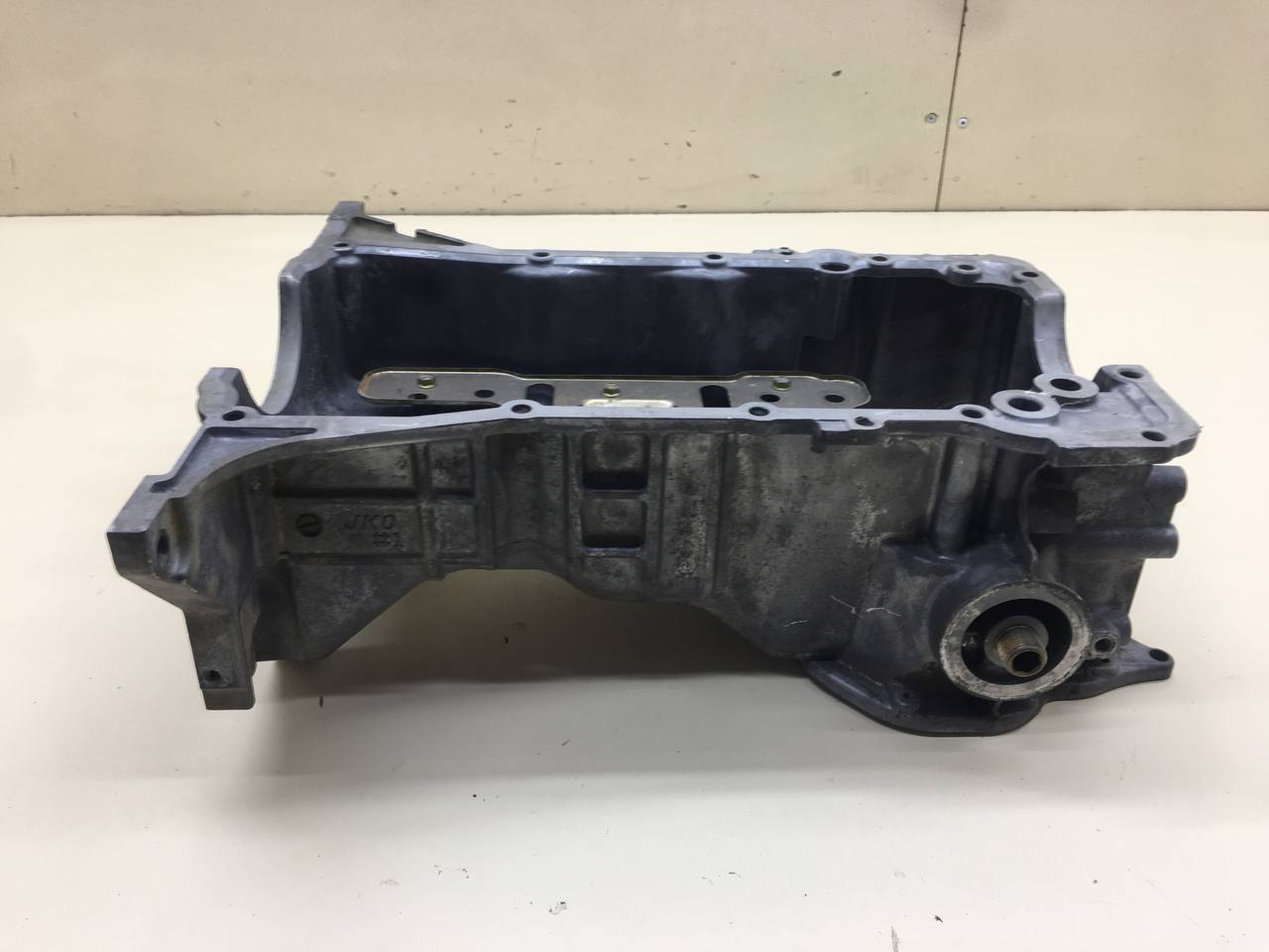 Поддон масляный двигателя Nissan Skyline (V36) 2006-2014 Поддон масляный двигателя Nissan Skyline (V36) 2006-2014