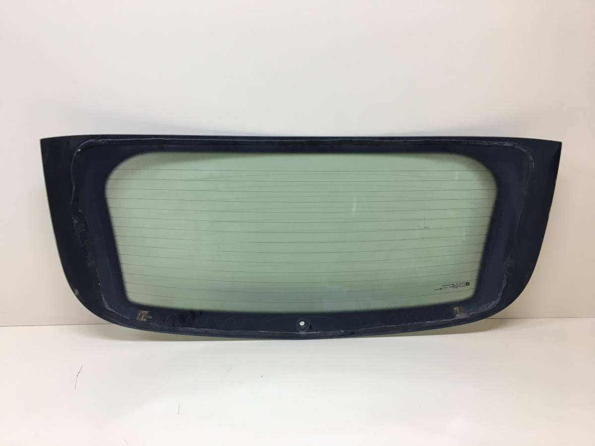 Стекло заднее Opel Corsa (D) 2006-2015