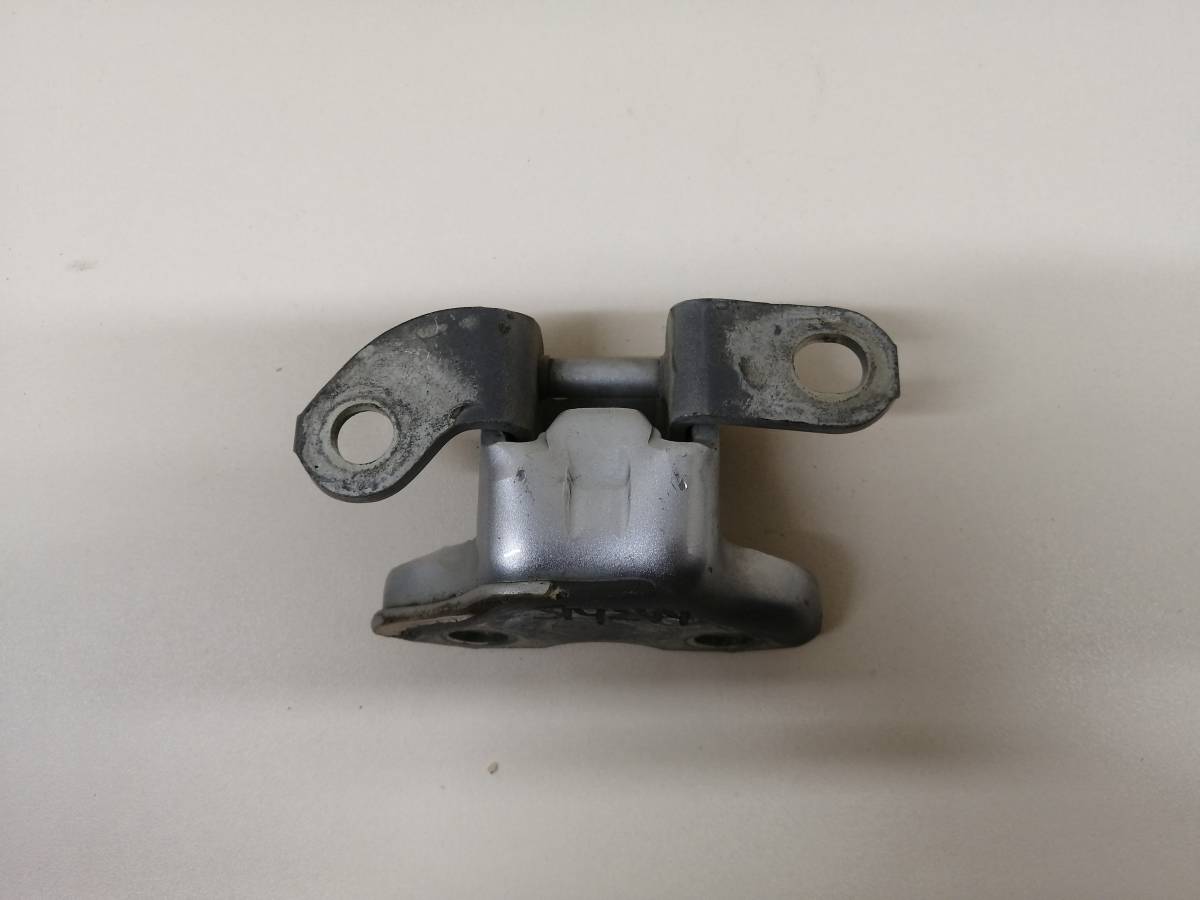 Петля двери задней правой верхняя Toyota Camry (V40) 2006-2011 Петля двери задней правой верхняя Toyota Camry (V40) 2006-2011