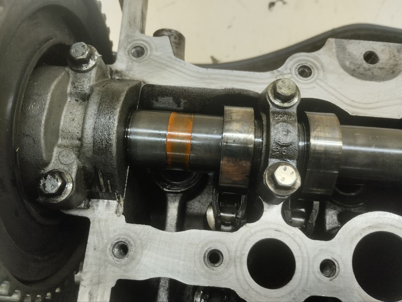 Головка блока цилиндров Land Rover Discovery 3 (L319) 2004-2009 Головка блока цилиндров Land Rover Discovery 3 (L319) 2004-2009