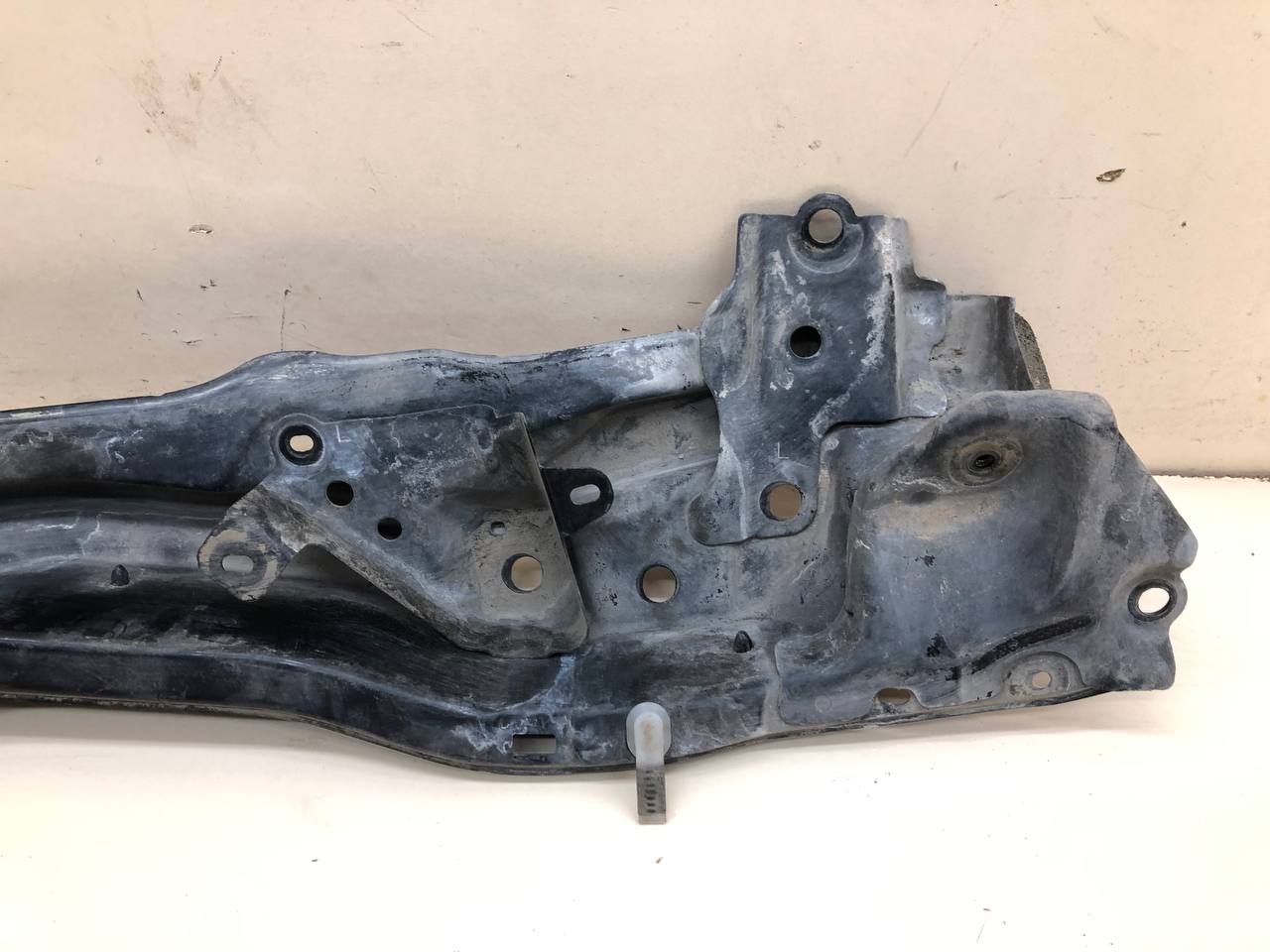 Водосток Toyota Rav 4 (A30) 2006-2013