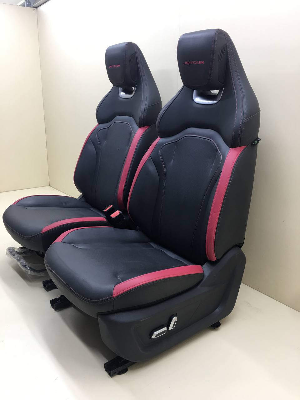 Сиденье (комплект) Jetour Dashing 2022> Сиденье (комплект) Jetour Dashing 2022>