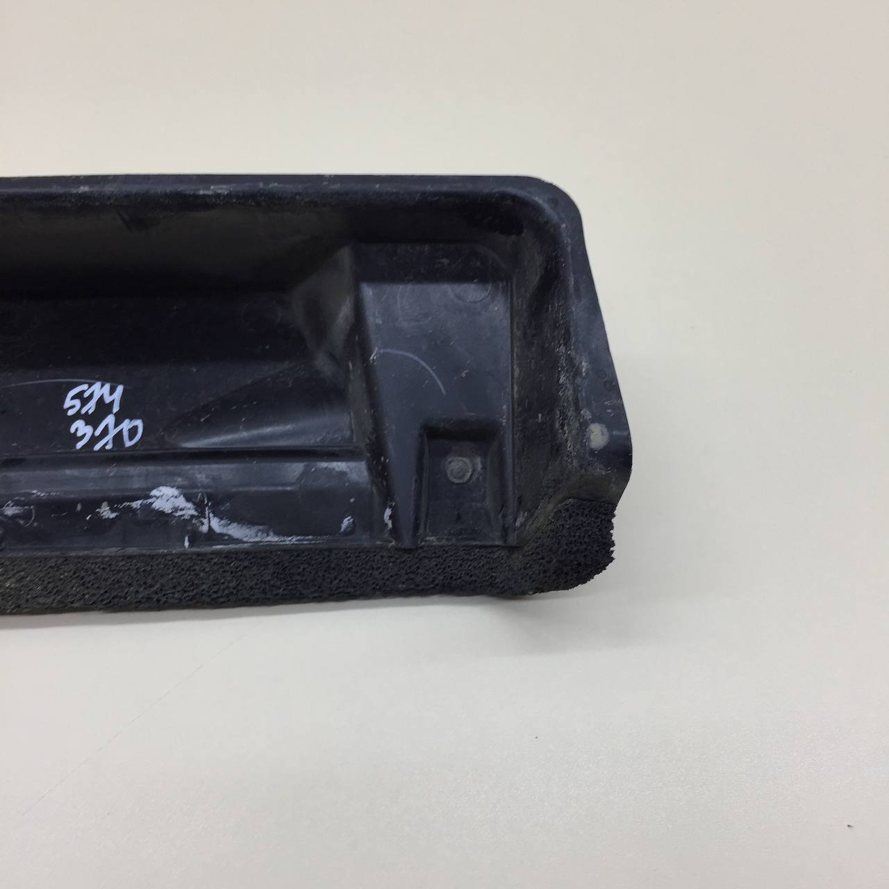Накладка (кузов наружные) Toyota Auris (E150) 2006-2012