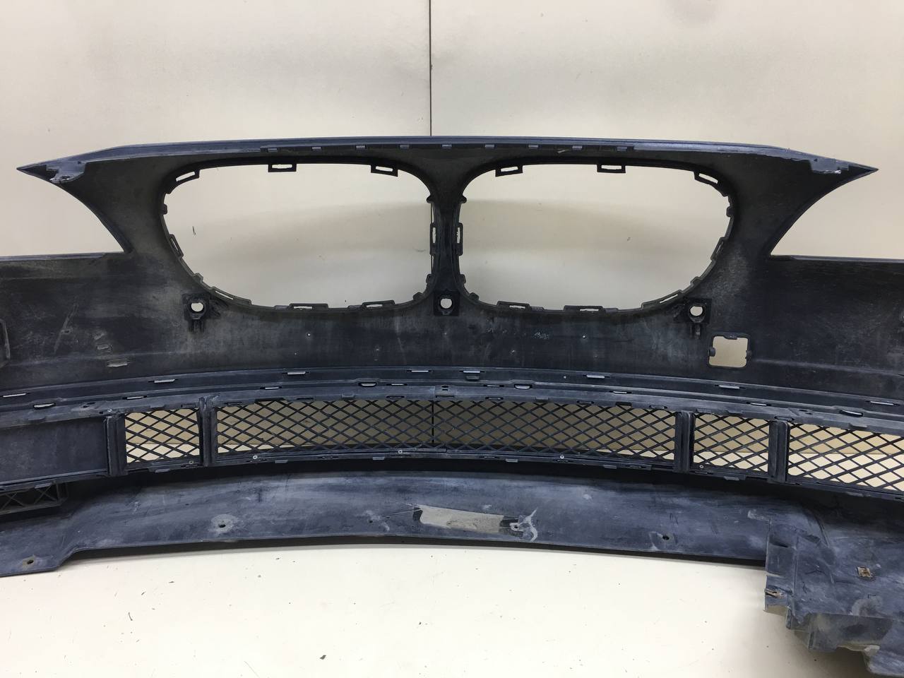 Бампер передний BMW 7-Series F01,F02  2008-2015