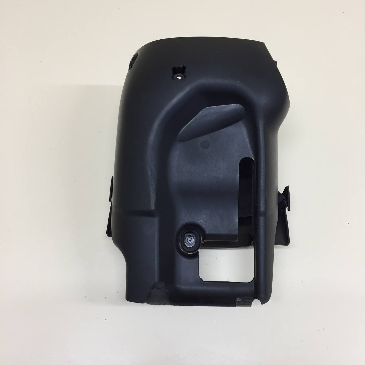 Кожух рулевой колонки Ford Focus 2 (DB) 2008-2011 Кожух рулевой колонки Ford Focus 2 (DB) 2008-2011