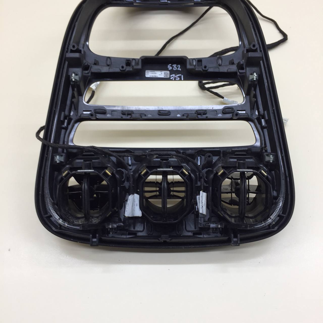 Дефлектор воздушный Mercedes-Benz C-Class (W205) 2014>