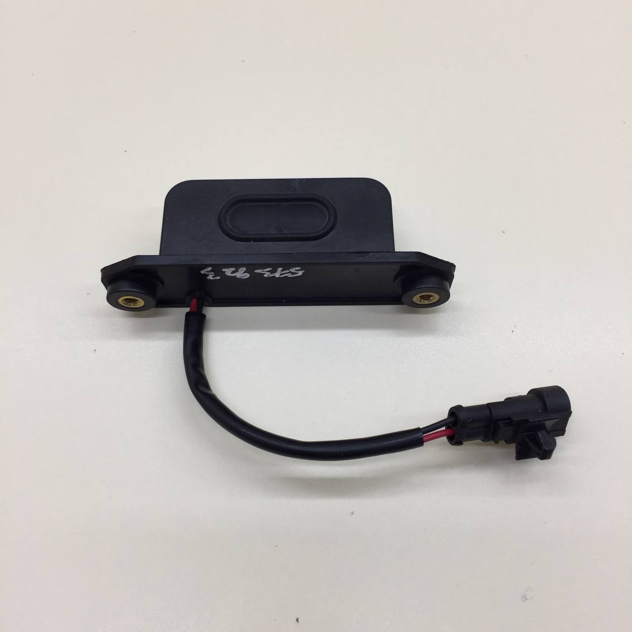 Кнопка открывания багажника Chery Tiggo 4 Pro 2021>