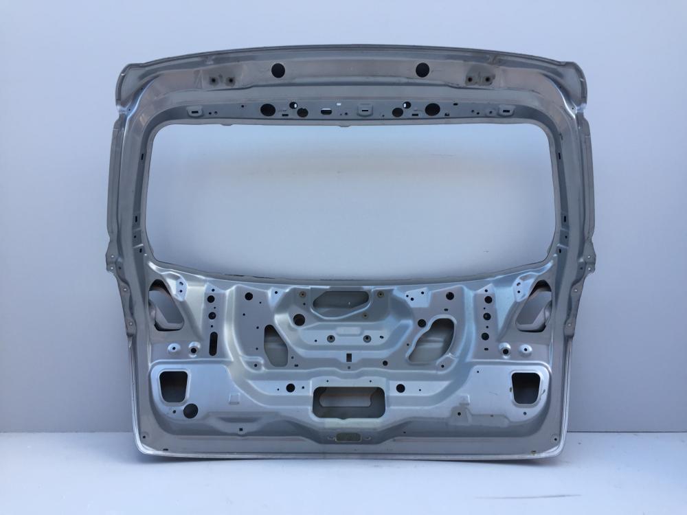 Дверь багажника Subaru Legacy Outback (B14) 2010-2014