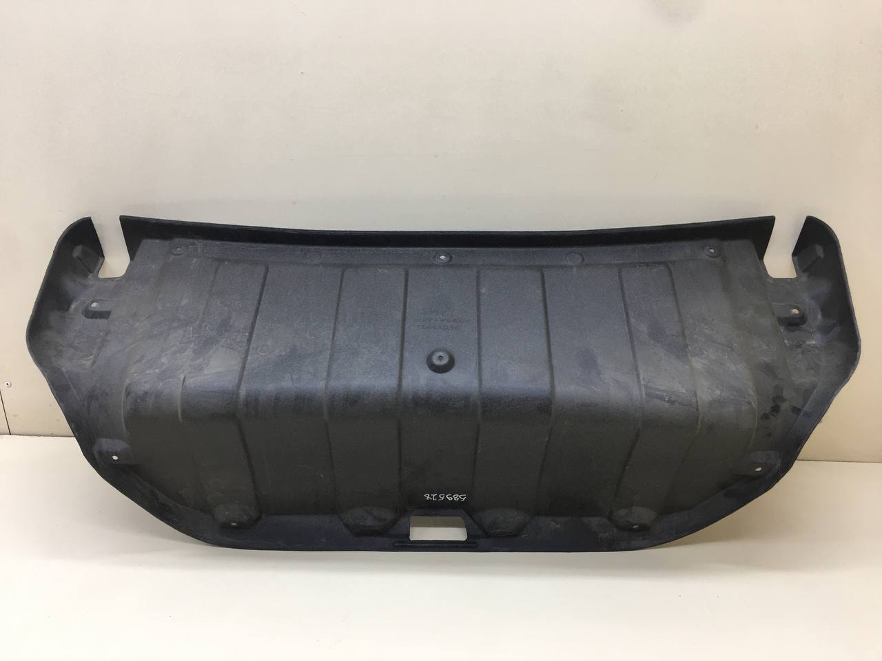 Обшивка крышки багажника Mitsubishi Lancer 9  (CS/Classic) 2000-2011