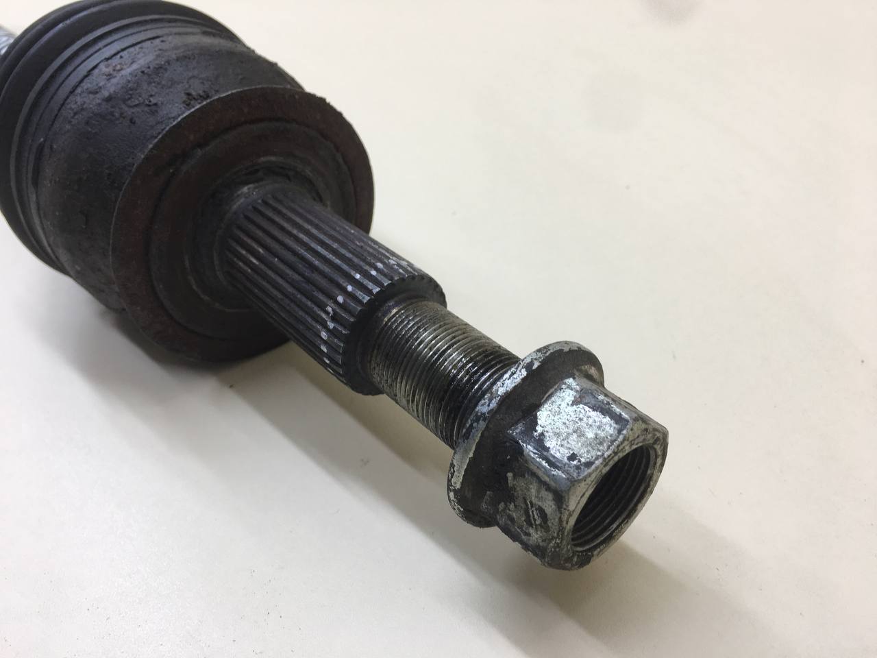 Полуось задняя левая Infiniti EX/QX50 (J50) 2008-2017 Полуось задняя левая Infiniti EX/QX50 (J50) 2008-2017