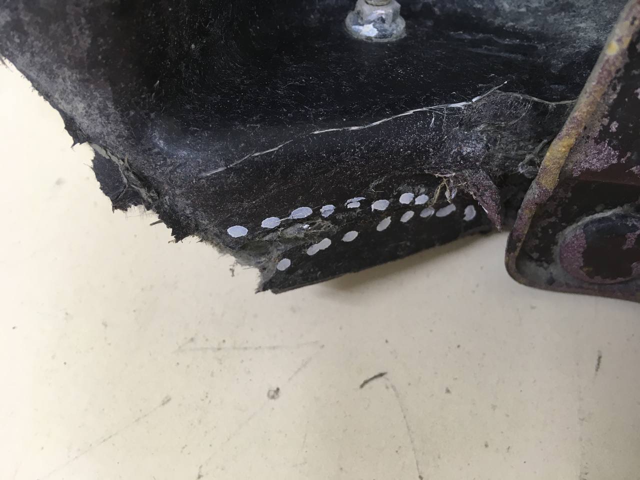 Усилитель переднего бампера Kia Spectra (SD) 2004-2011