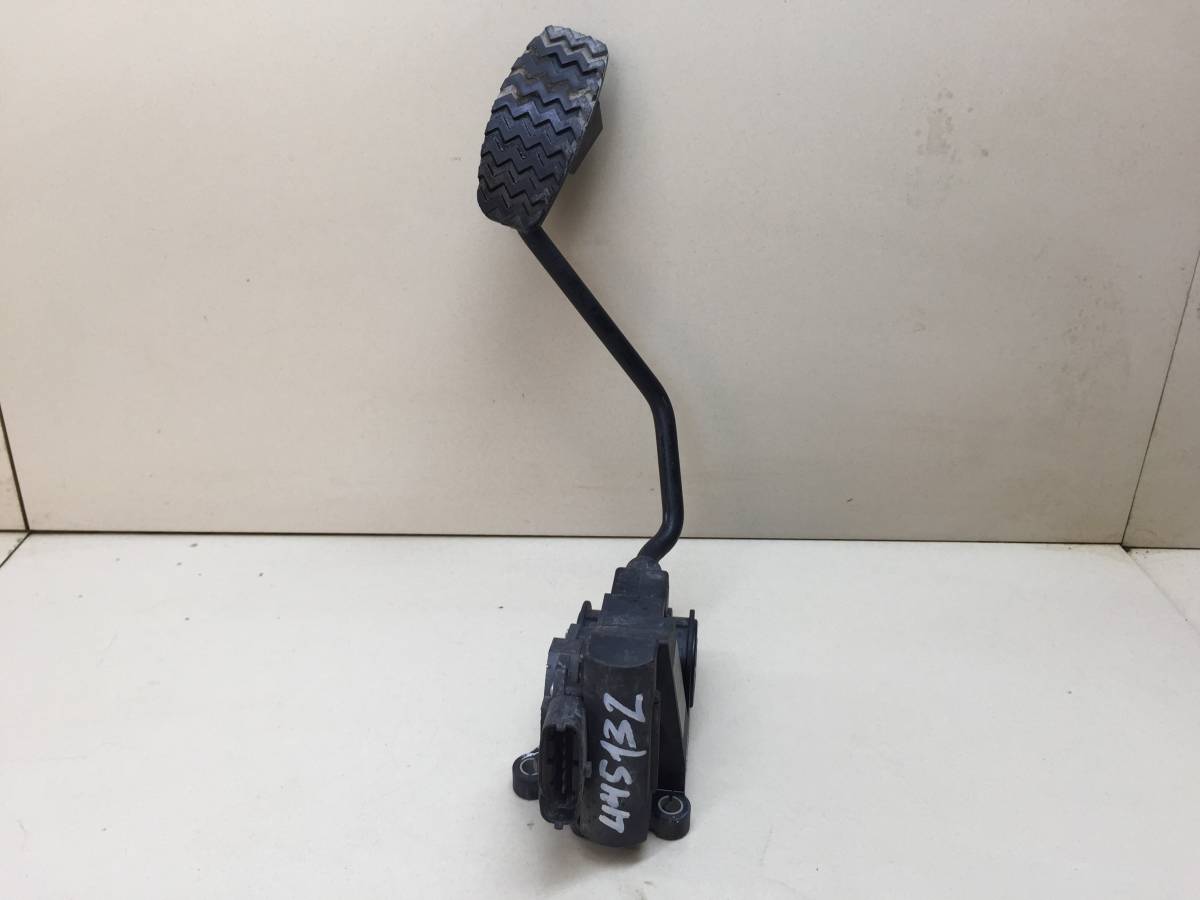Педаль газа Fiat Albea 2002-2012